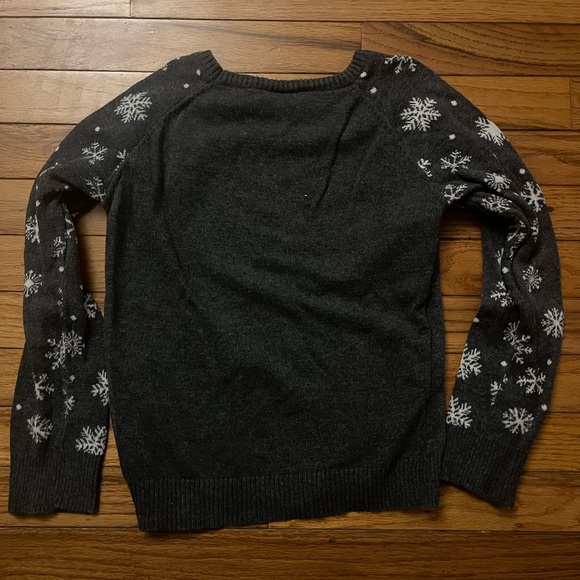 Christmas Sweater Girls Size 7/8 Cold Crush Snowflake Holiday Pug with Antlers - Picture 4 of 7